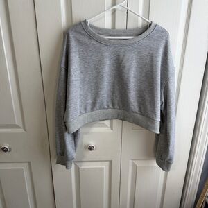 Gray cropped sweatshirt